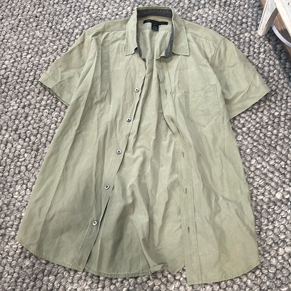 Marc Jacobs Mens Utility Sole/Cotton Blend Caper Green Button-Down Tee